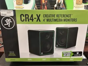 Mackie CR4-X Monitors speaker box