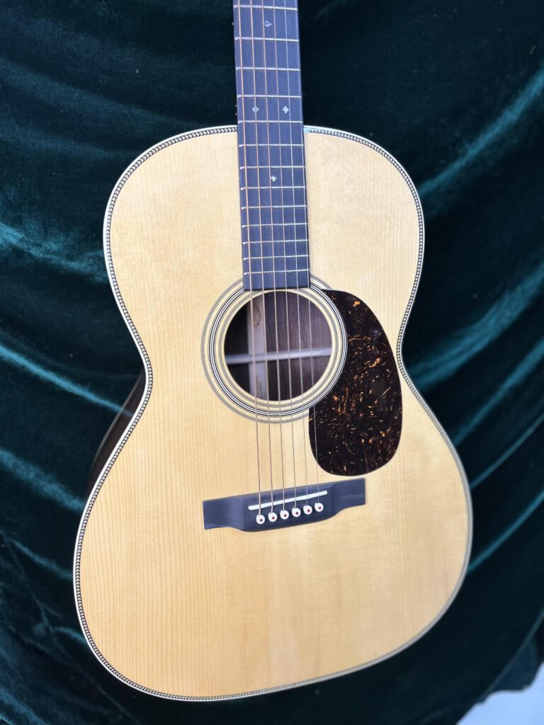 Custom Martin 00012F